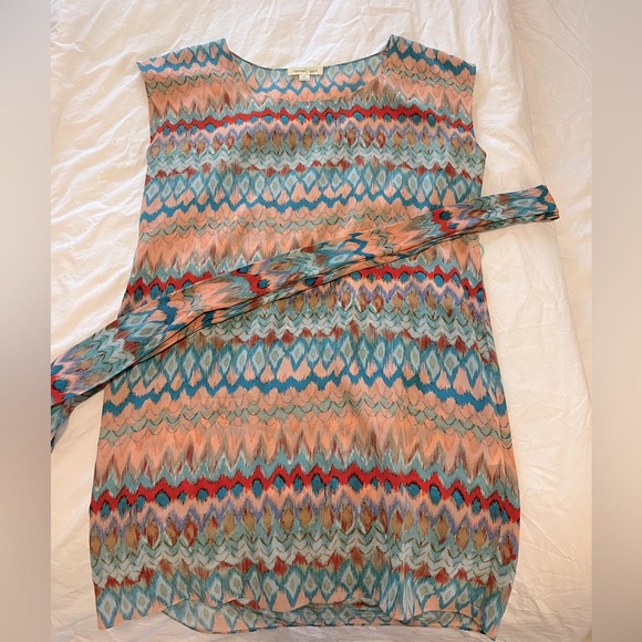 Amour Vert Dresses & Skirts - Amour Vert Silk Mini Dress with Belt, Size Medium